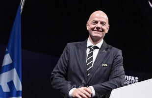 إنفانتينو يصل القاهرة "الثلاثاء" لحضور انتخابات كاف