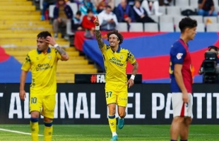 مفاجئة مدوية..لاس بالماس يهزم برشلونة بثنائية في الدوري الإسباني - فيديو