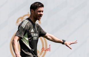 ألونسو يقود المران الأول لـ ريال مدريد قبل كأس العالم للأندية