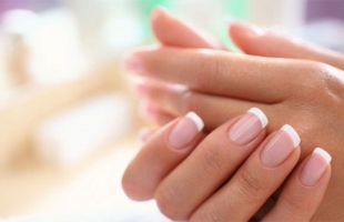 وصفات طبيعية لتفتيح اليدين والقدمين.. خطوات سهلة وبسيطة