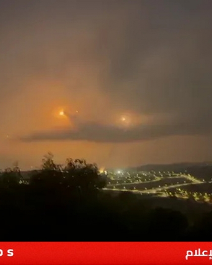 قتيلة ومصابان في الجليل الأعلى إثر إطلاق حزب الله وابلا من القذائف- فيديو