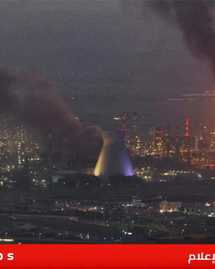 انتشال 4 جثث من أنقاض مبنى بعد قصف صاروخي إيراني على حيفا- فيديو